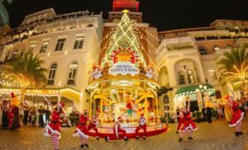 Giáng Sinh tại Sunset Town Phú Quốc – Lễ thắp sáng cây thông Noel khổng lồ, check-in ánh sáng và âm nhạc